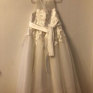 Elegant White Kids Dress with Floral Details